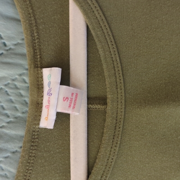 Small LuLaRoe Carly!! - Picture 3 of 6